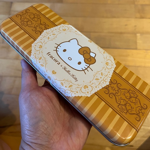 HELLO KITTY Japan x Fracora Pencil Case Metal Tin Box Makeup Brush Pen Sanrio 🎀 - Picture 4 of 10